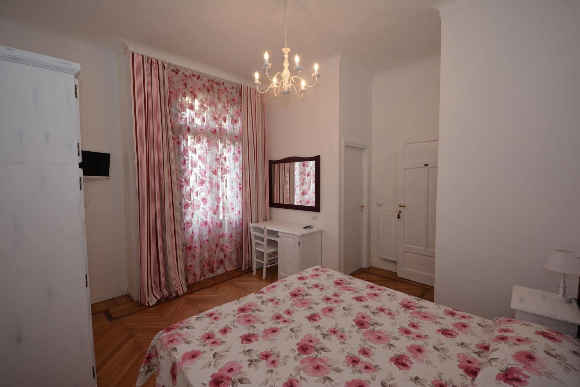 Hotel La Scogliera 보르디게라 외부 사진