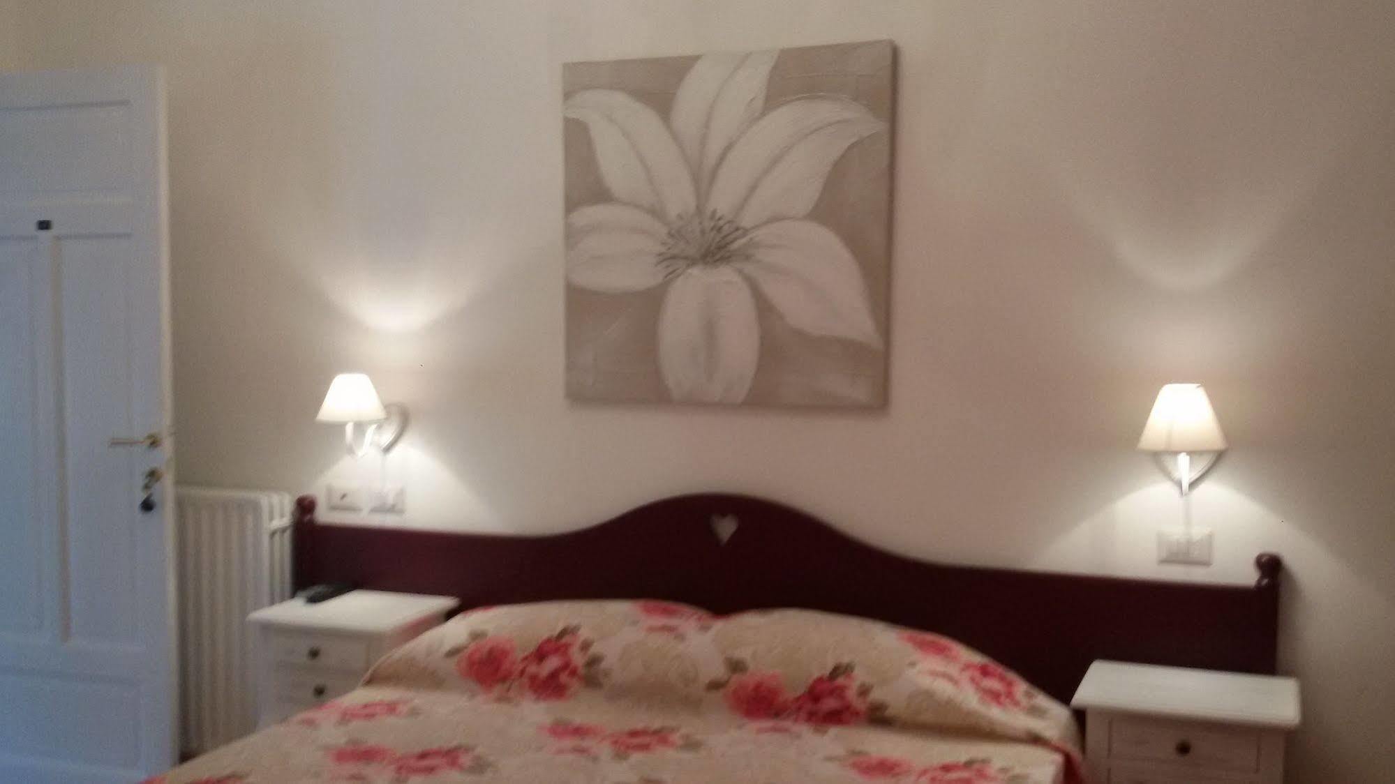 Hotel La Scogliera 보르디게라 외부 사진